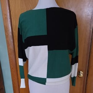 NWT Aaeda Color Block Sweater - Green, Black, and White - Size M